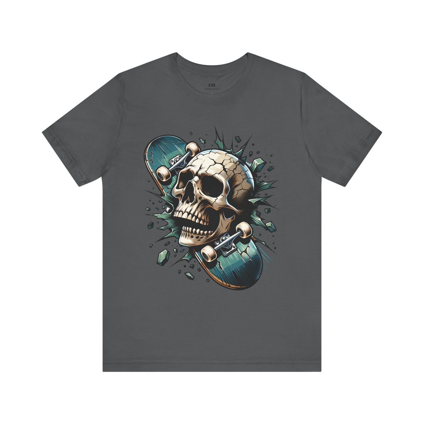 Skull Skateboard Graphic Tee – Edgy Casual Wear for Skate Enthusiasts